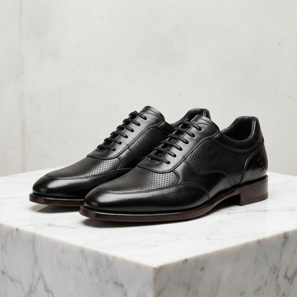 Black Leather Vesuvio Perforated Lace-Up Oxford