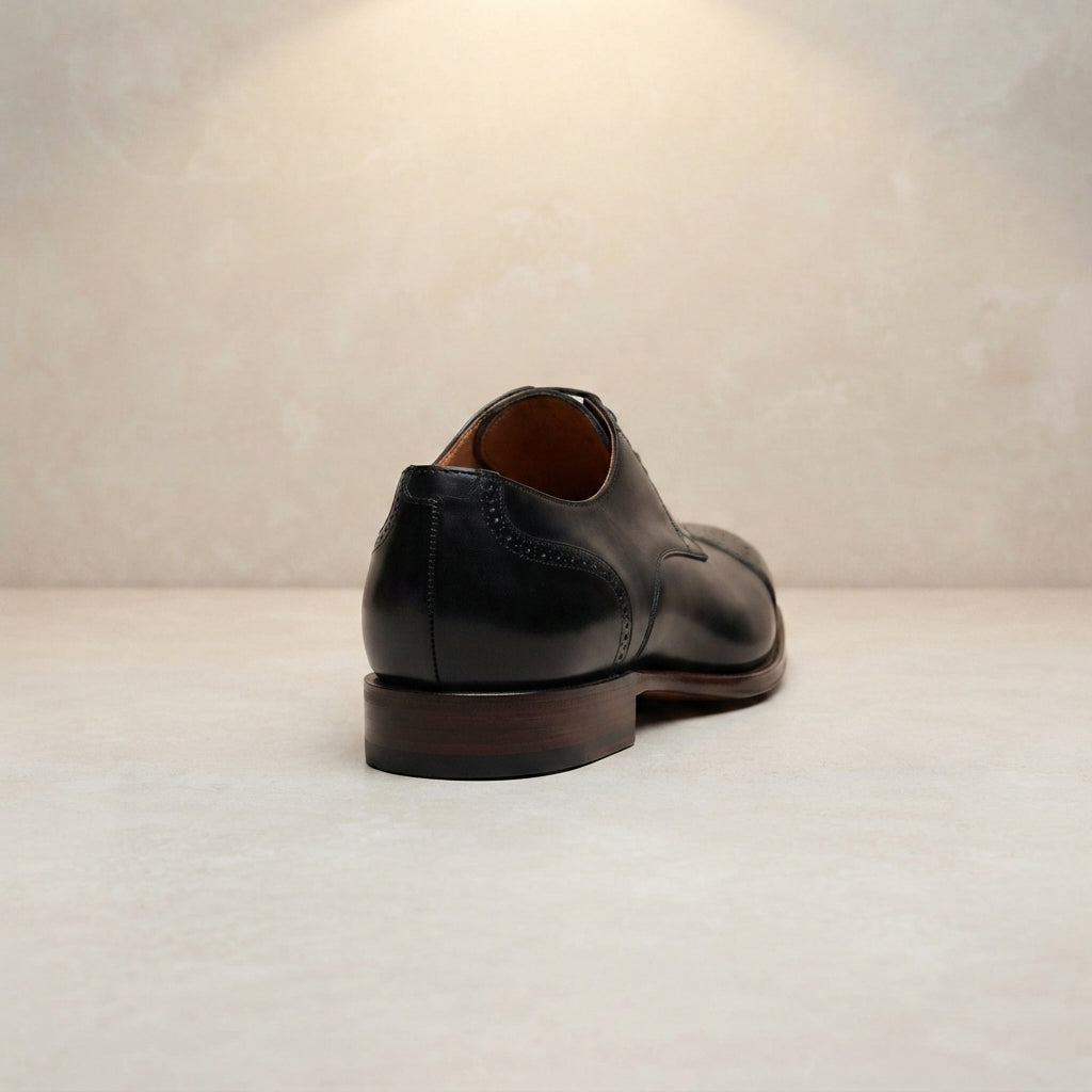 Black Leather Ostro Derby with Natural Leather Sole – heel view