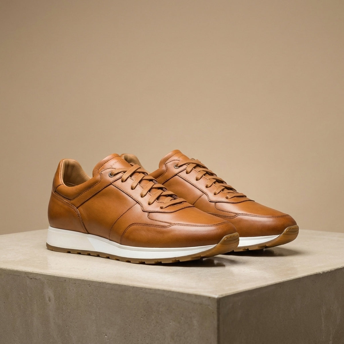 Tan Leather Assisi Suede Runner