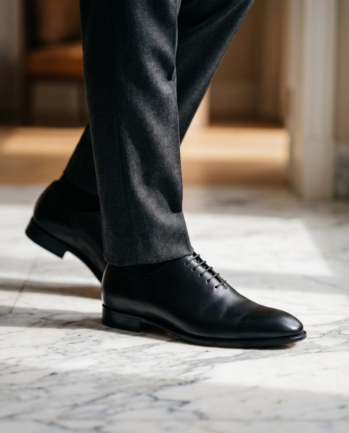 Black Leather Gallipoli Wholecut Oxford – lifestyle