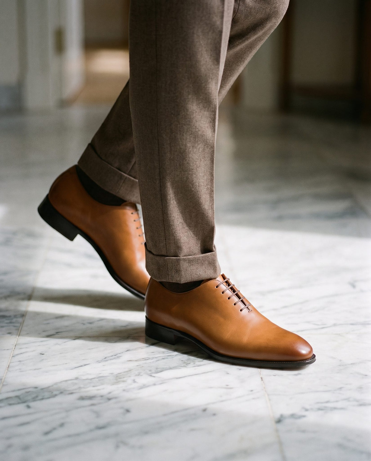 Tan Leather Cisternino Wholecut Oxford – lifestyle